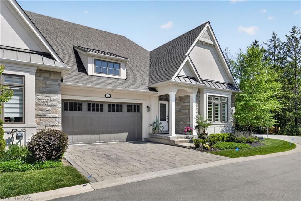 12 Sassafras Row