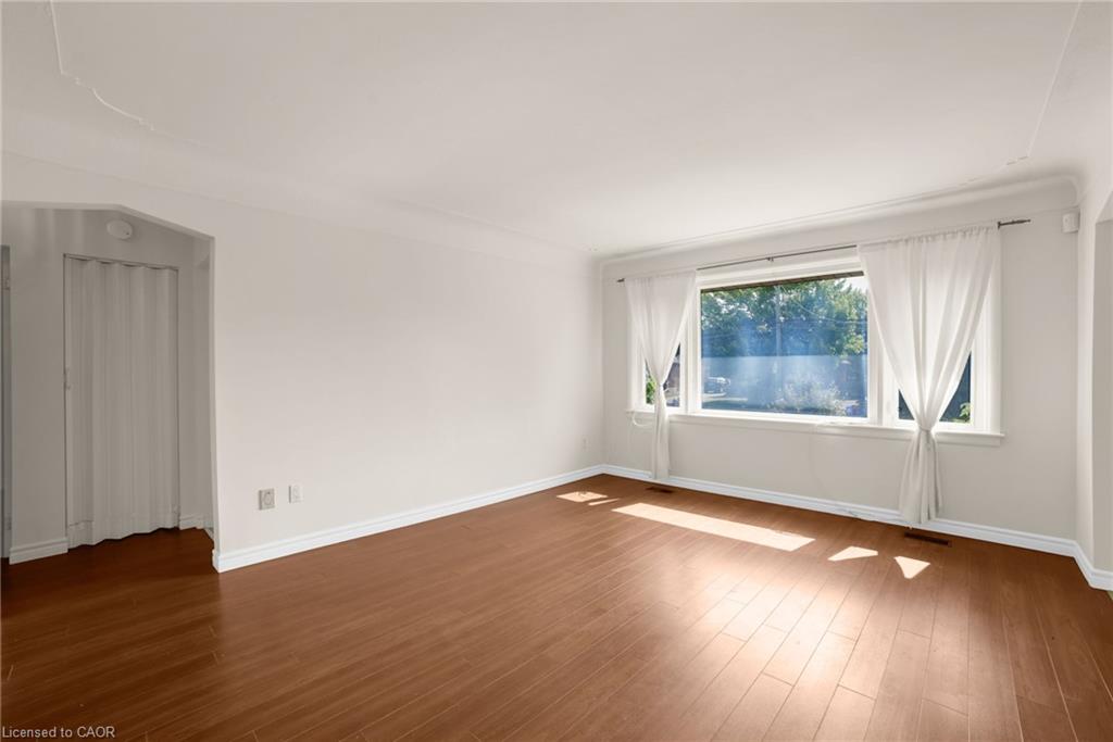 272 Upper Paradise Road