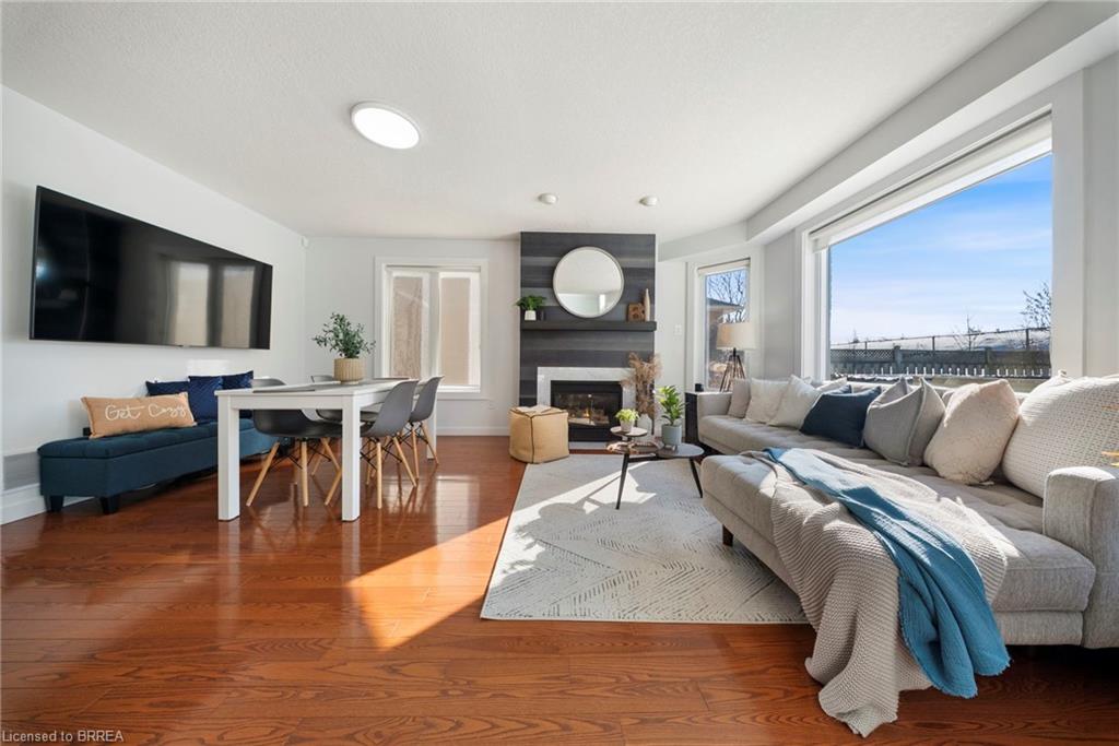 67 Wadsworth Crescent