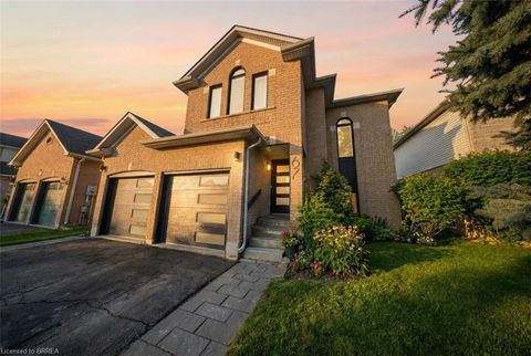 67 Wadsworth Crescent Cambridge ON N1S 5A3