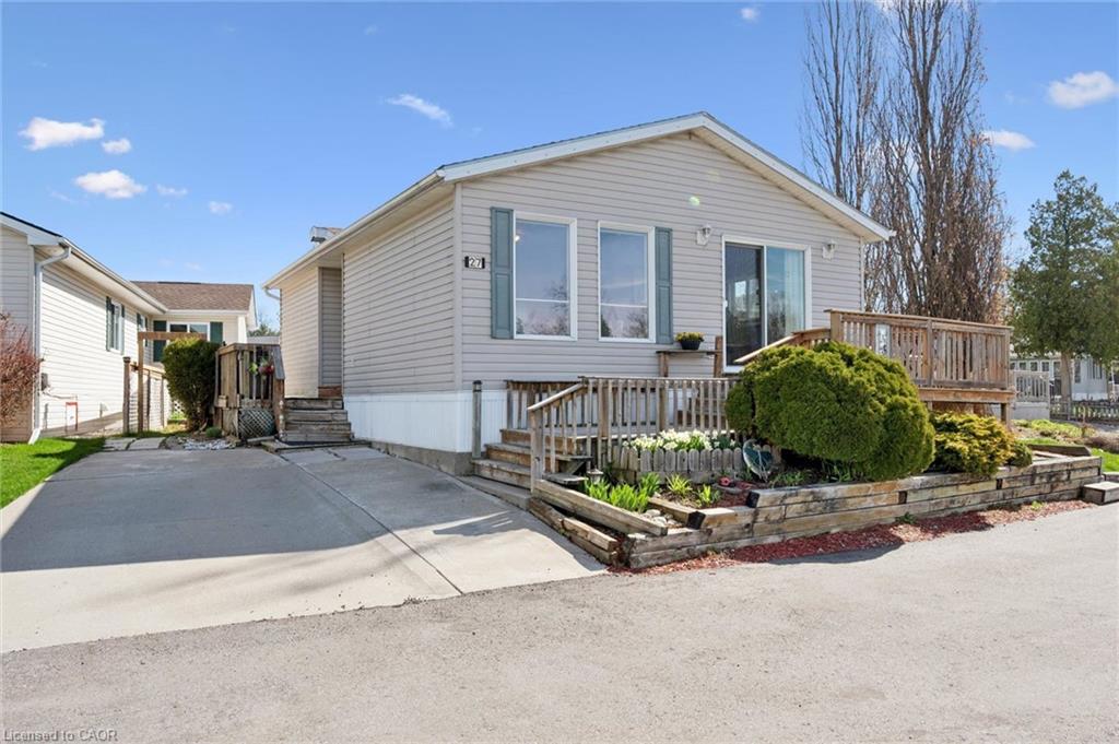 27 Trillium Beach Drive