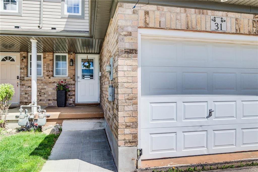 31 Red Clover Crescent