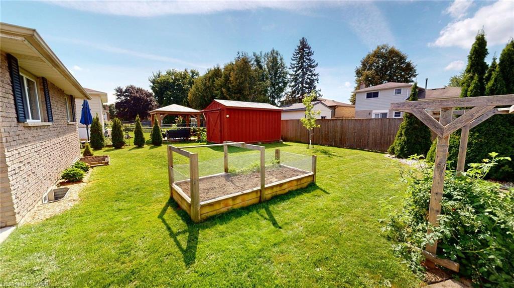 18 Larkspur Lane
