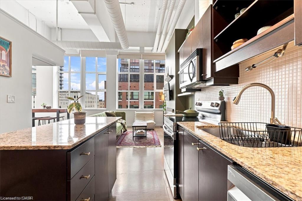410 King Street W 408