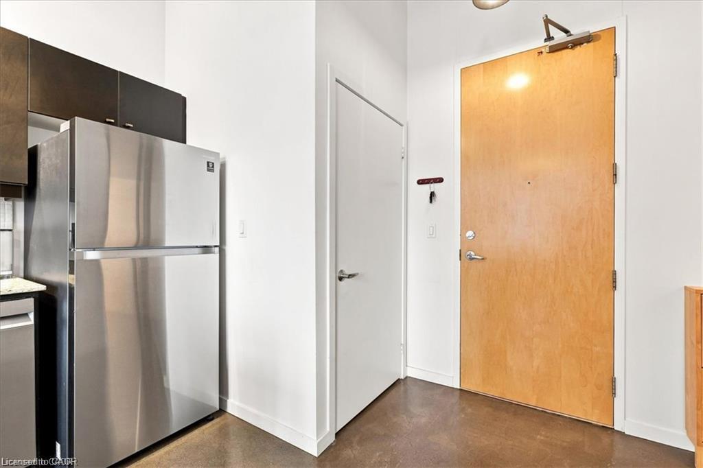 410 King Street W 408