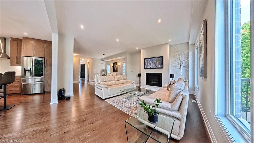 63 Ian Ormston Drive