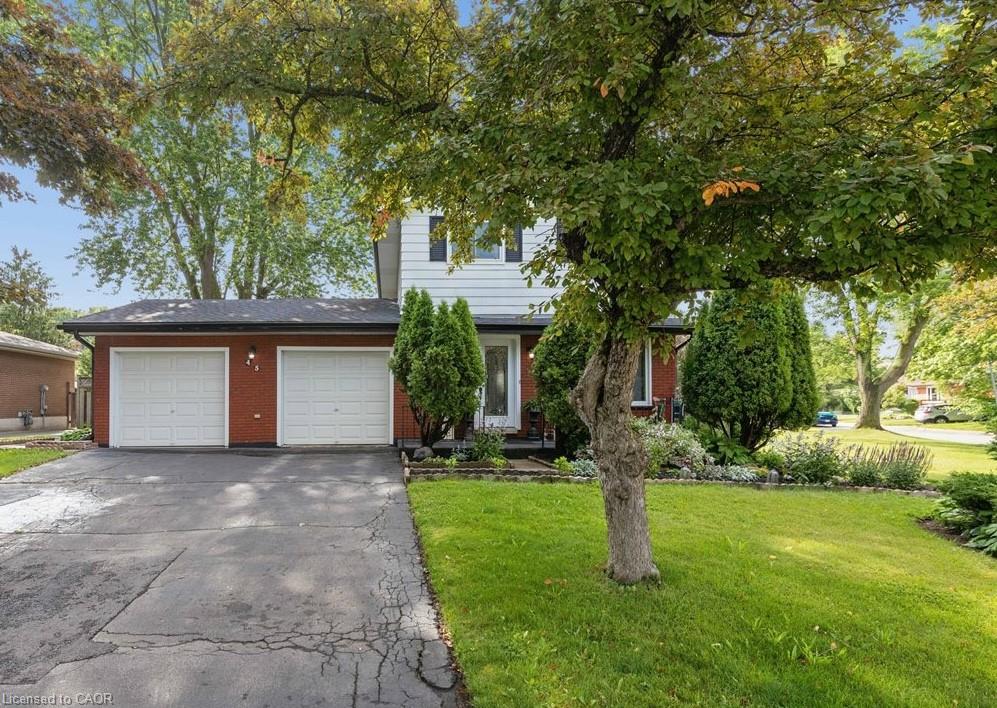 45 Arrowhead Crescent