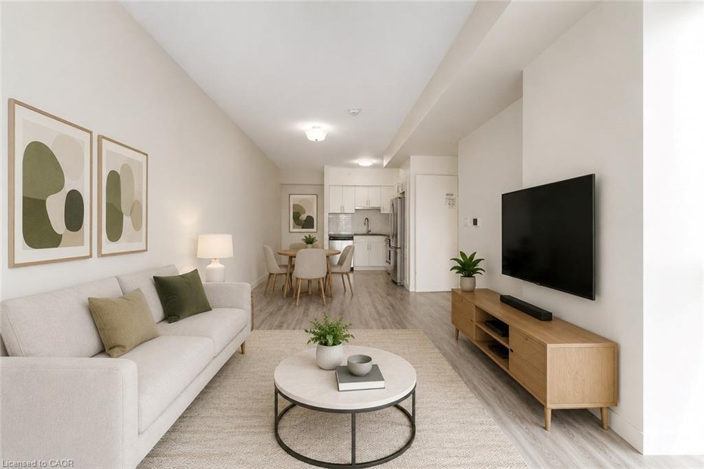 128 King Street N 904