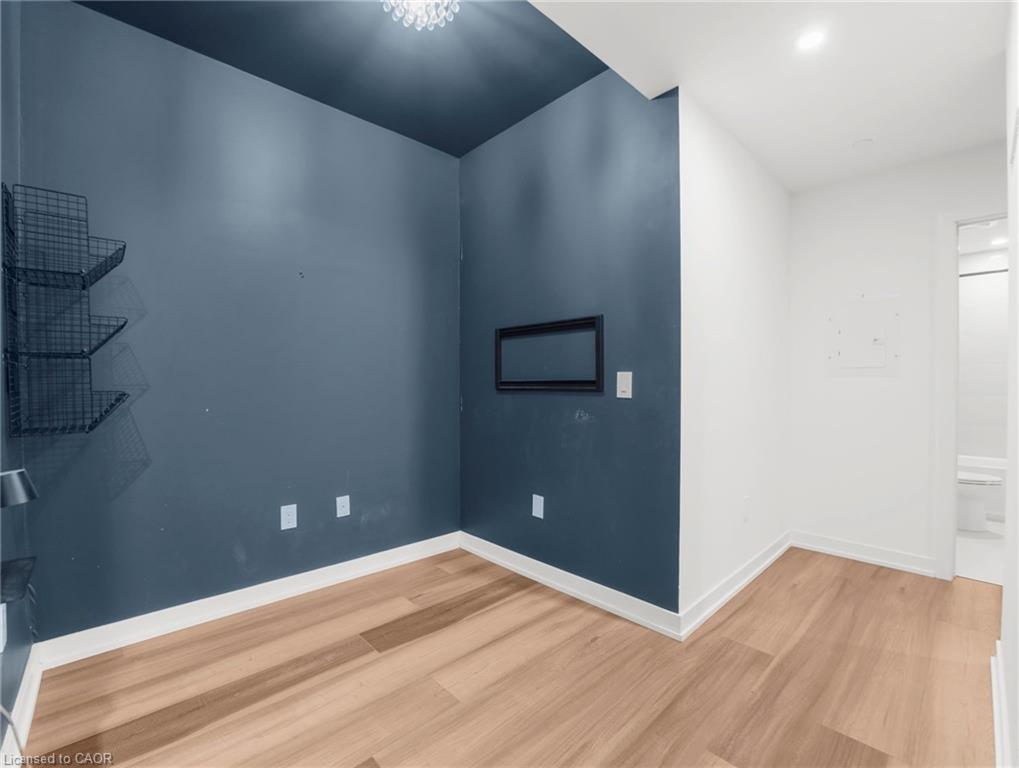 5 Wellington Street S