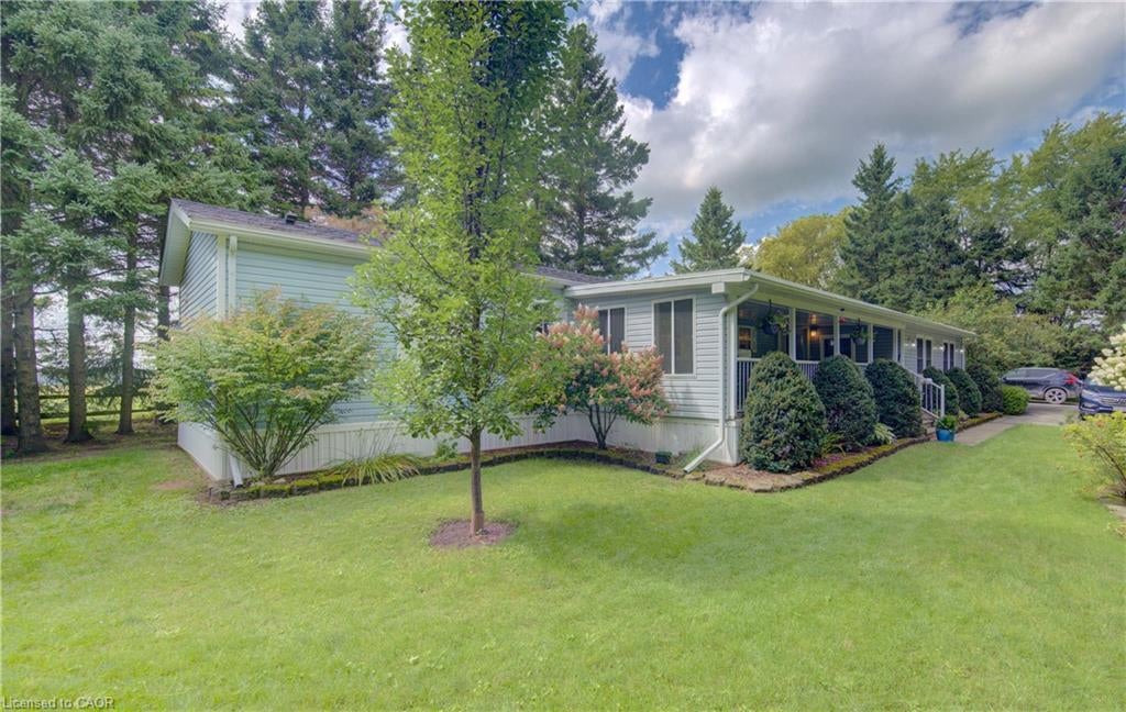 30 Grand Vista Crescent