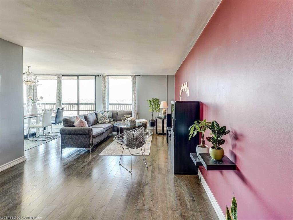 135 Antibes Drive 1201