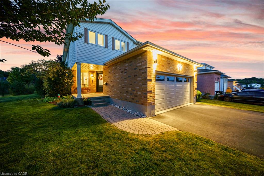 99 Beechmanor Crescent