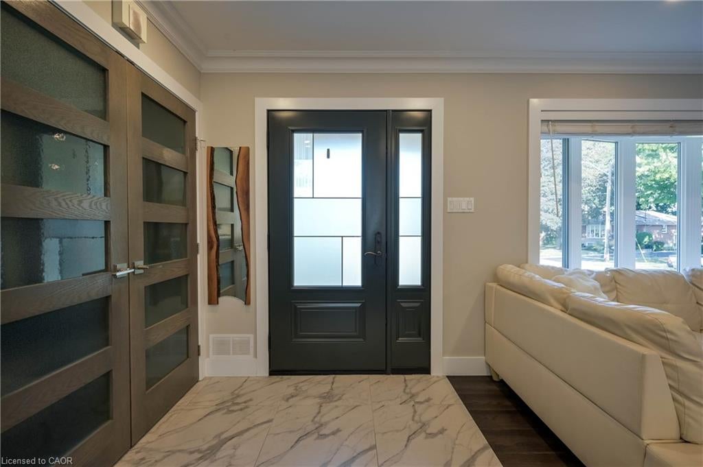390 Wendall Place