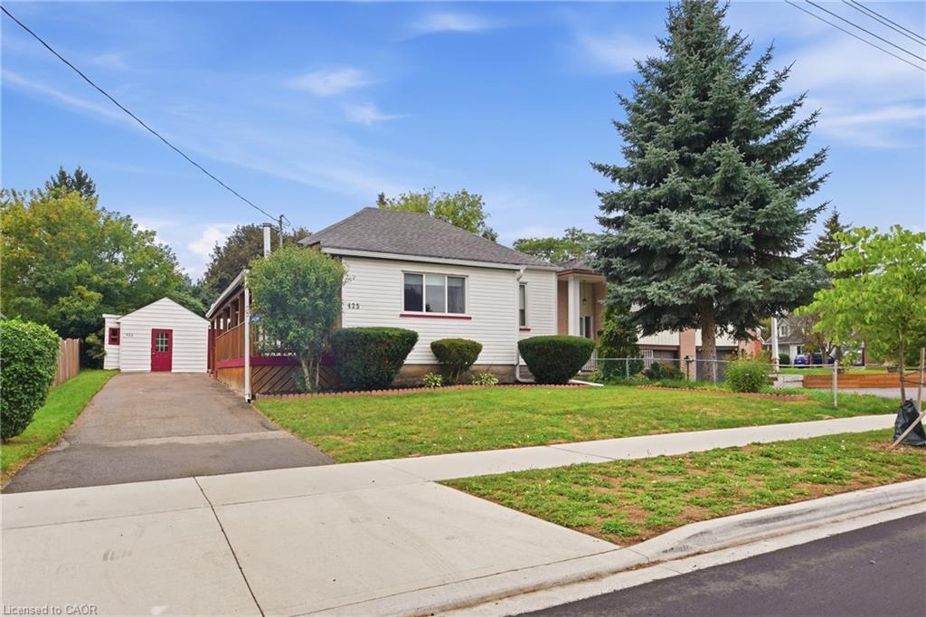 423 Lawrence Avenue