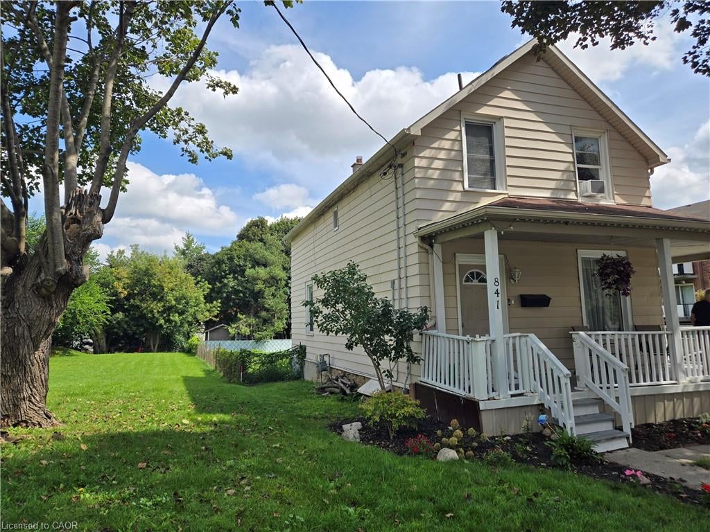 841 Duke Street