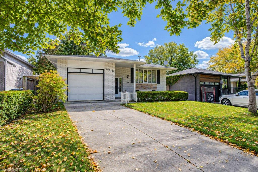 22 Clarke Street W