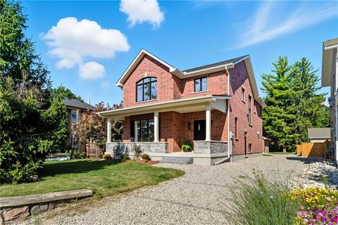 30 Manley Street Ayr ON N0B 1E0