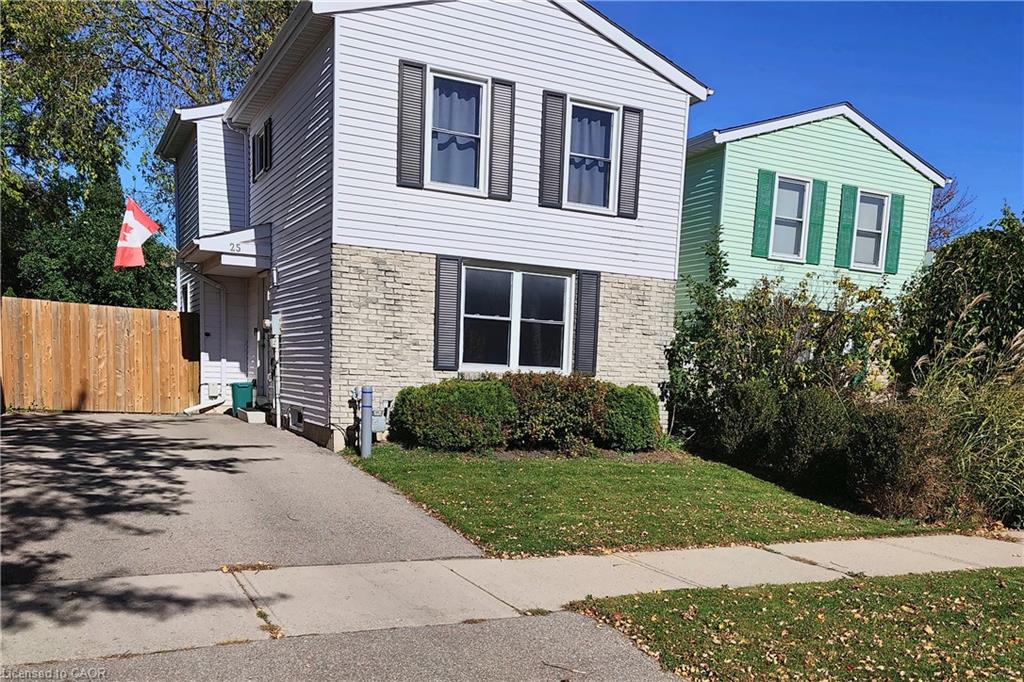 25 Timberlane Crescent