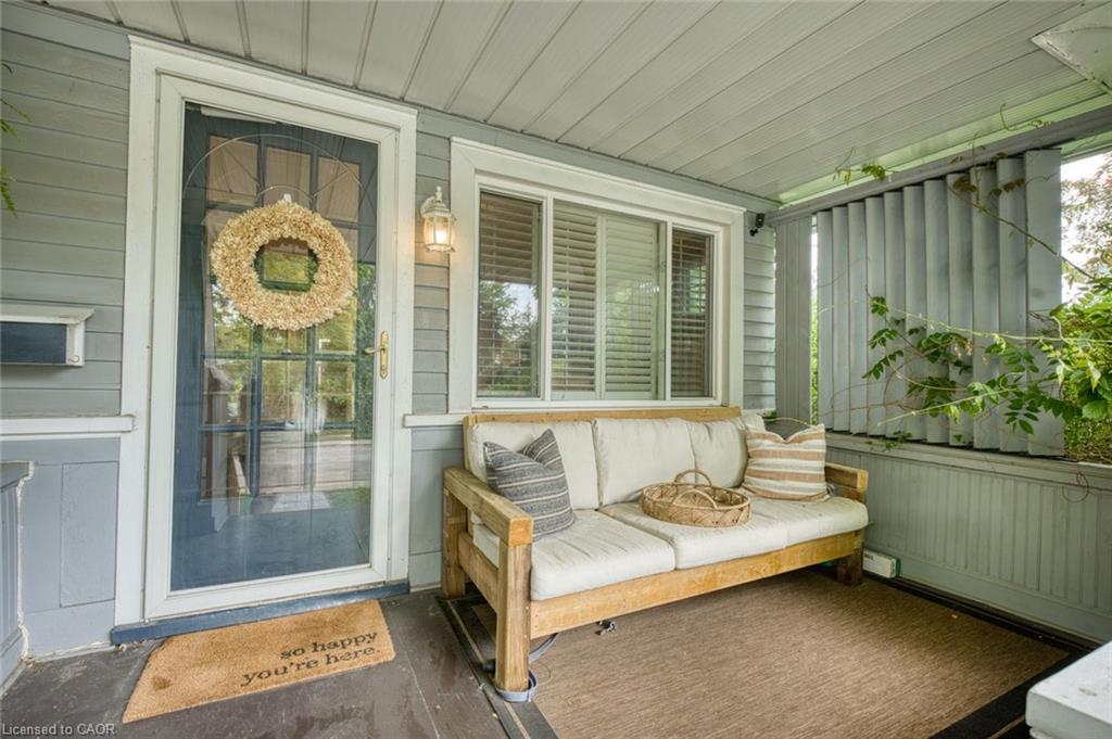 7 Pinehill Road