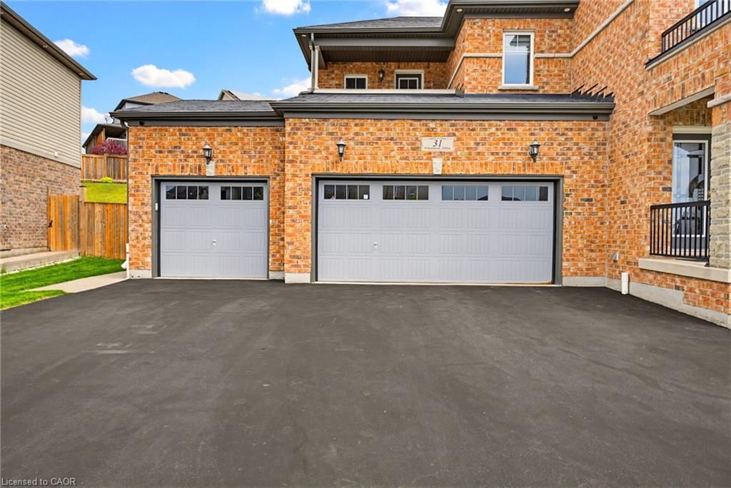 31 Wetland Way