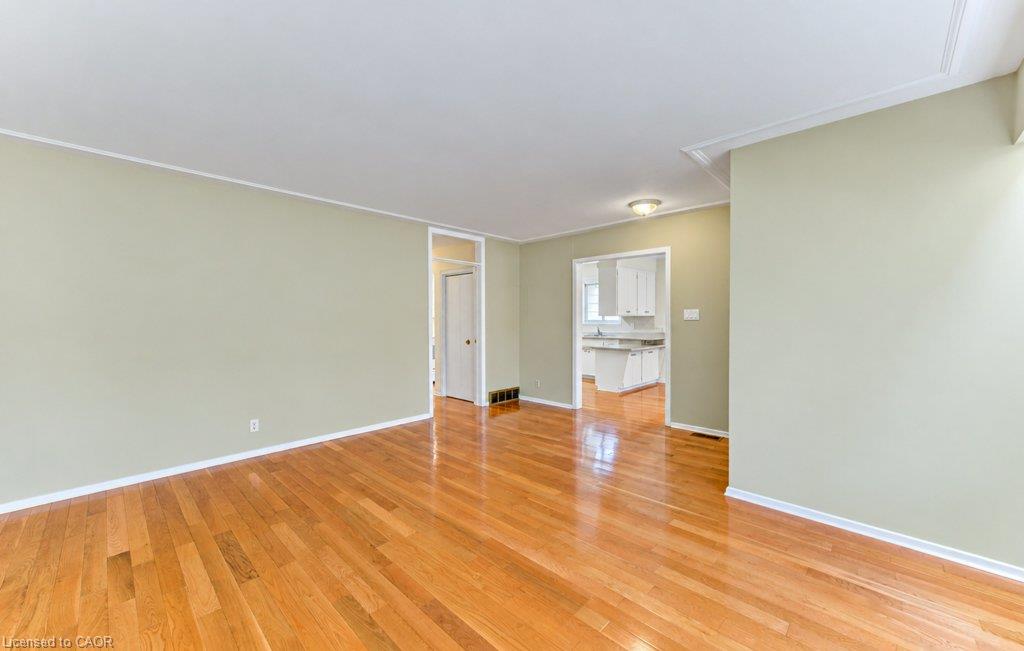 25 Applewood Avenue