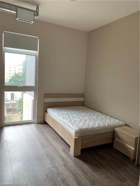 253 Albert Street 408