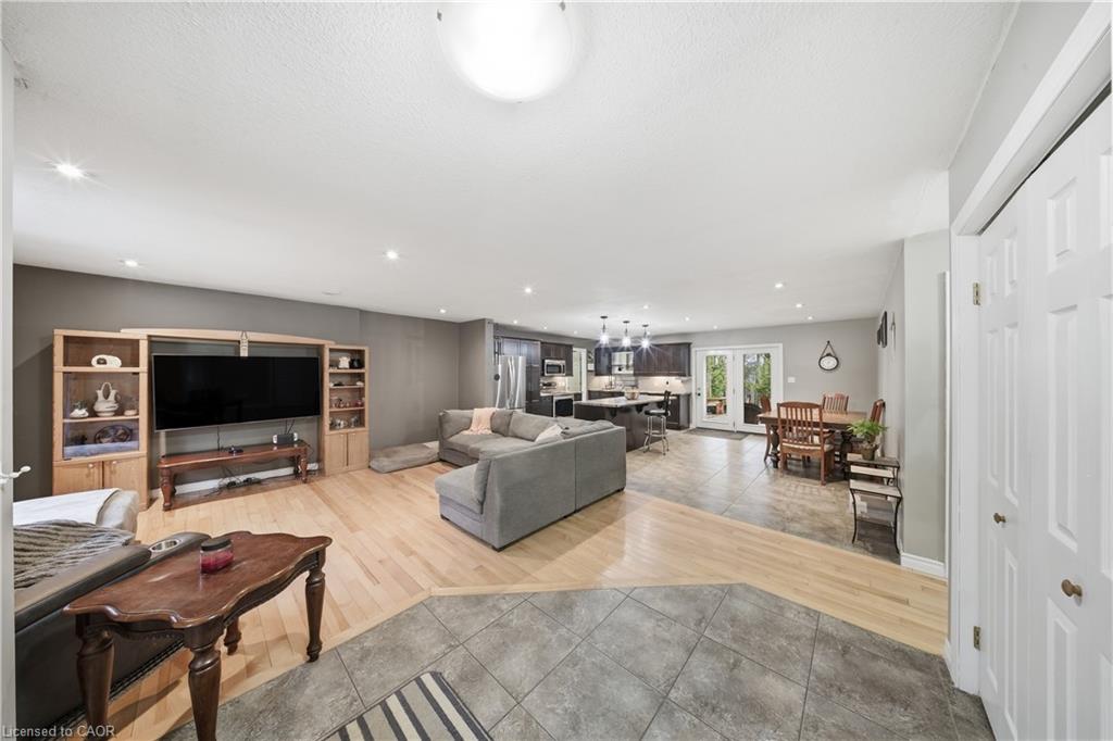 90806 Driftwood Beach Road