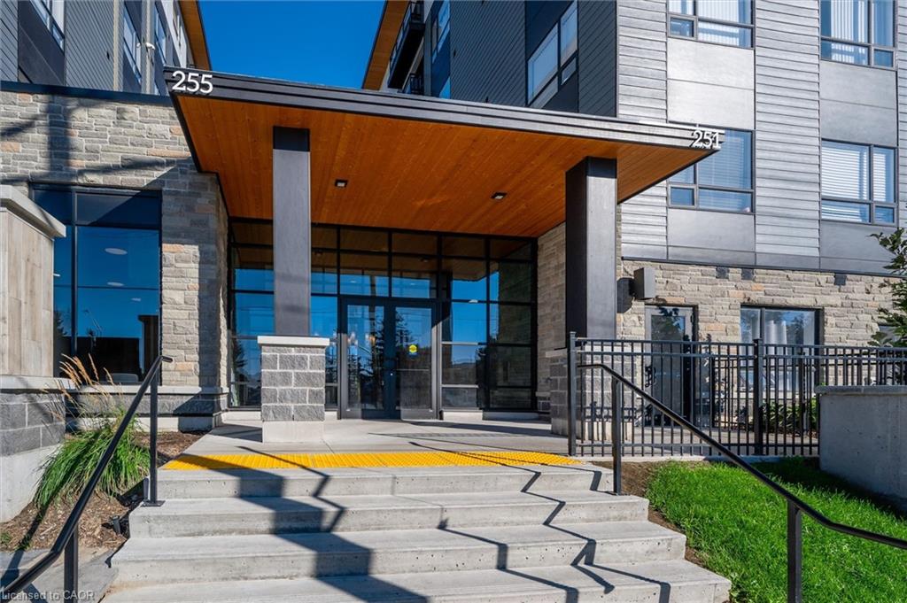 255 Northfield Drive 308