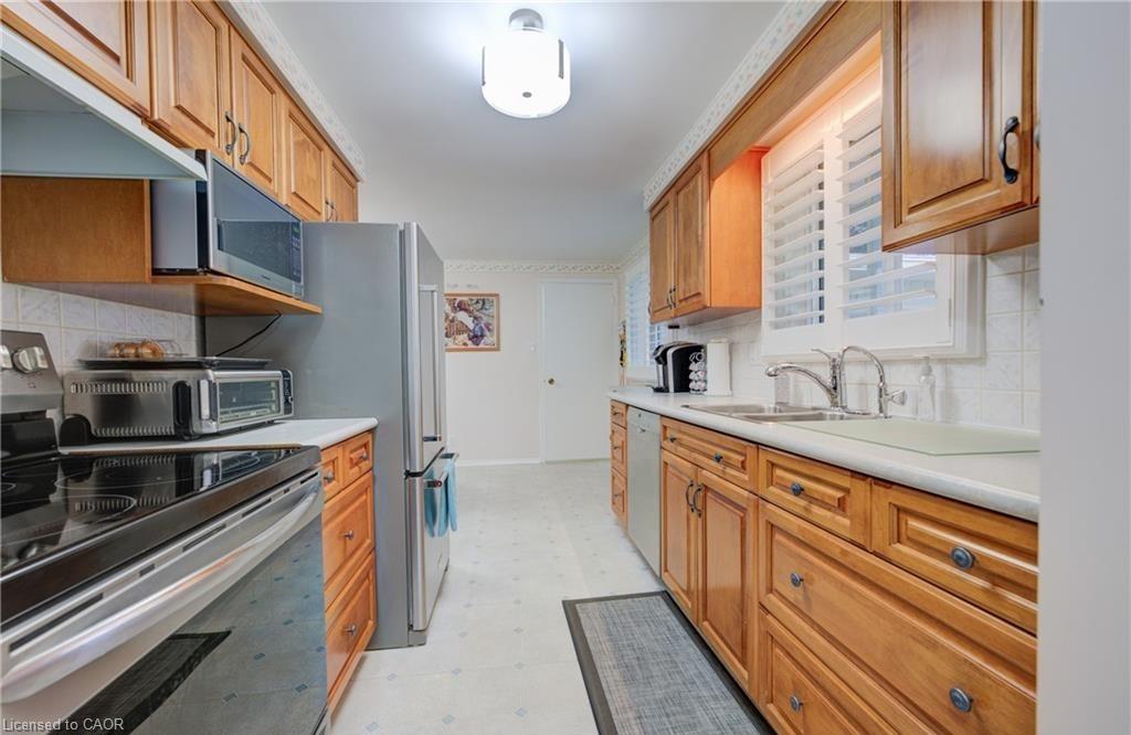 131 Gracefield Crescent