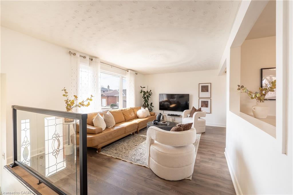 39 Hazelwood Crescent