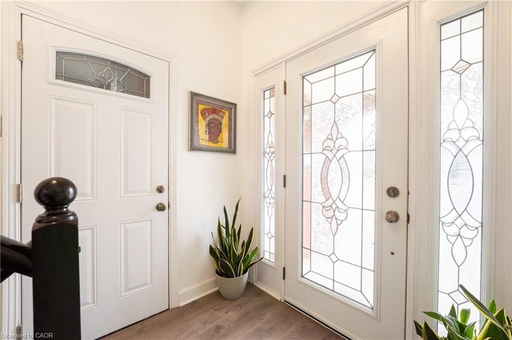 39 Hazelwood Crescent