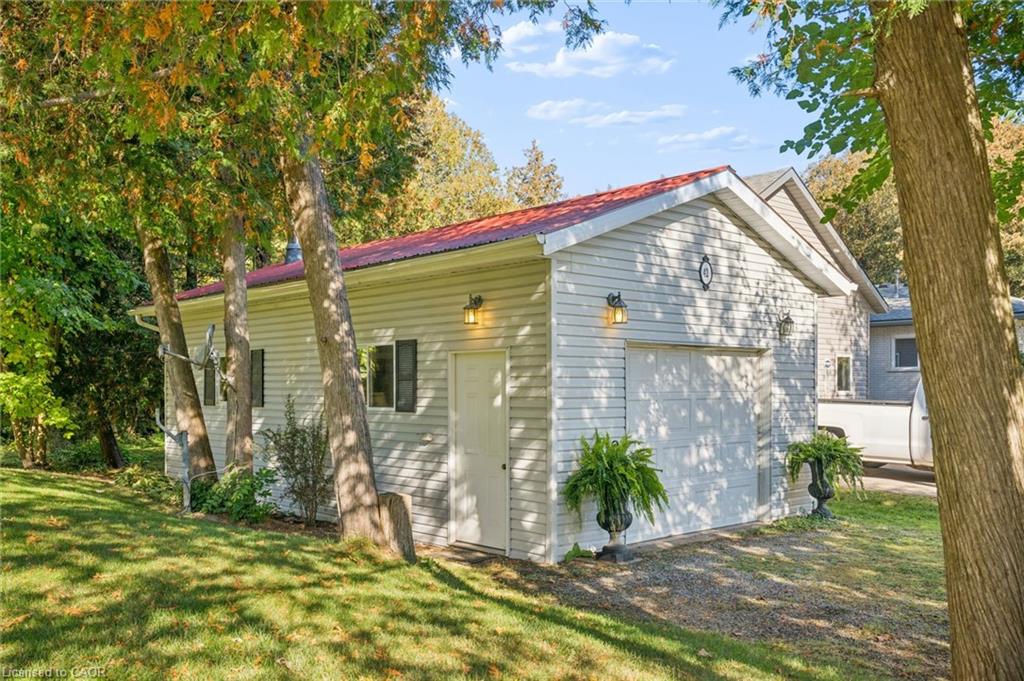42 Greenwood Road