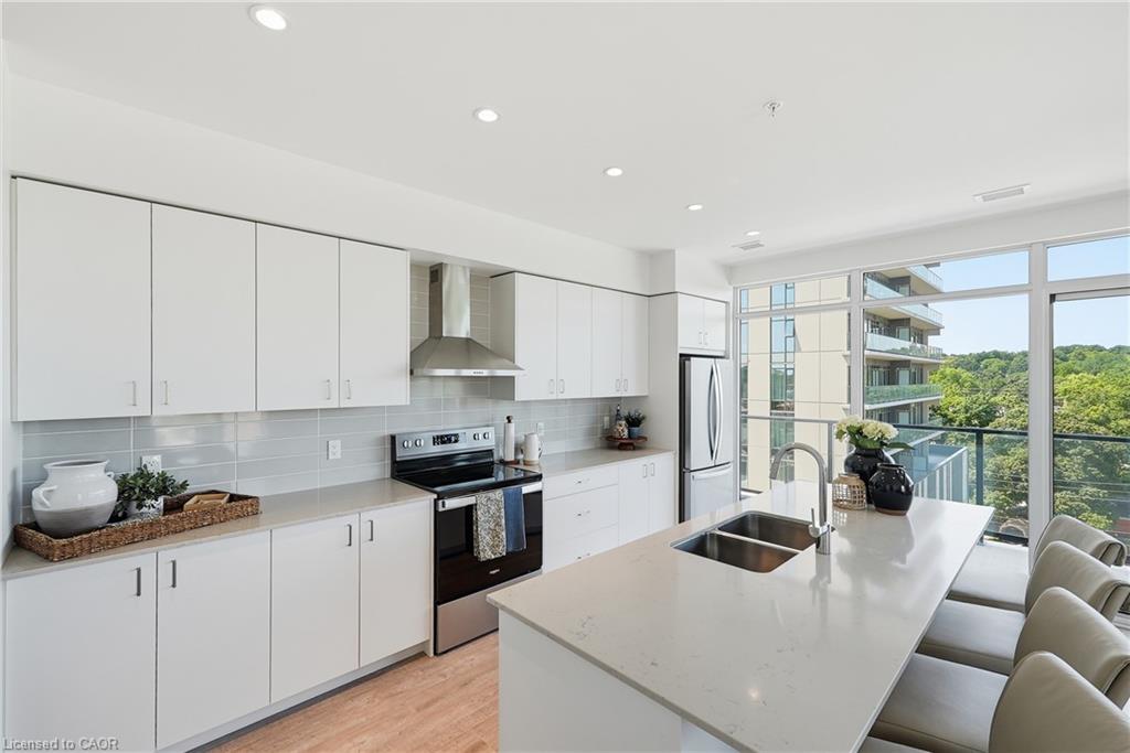50 Grand Avenue S 901