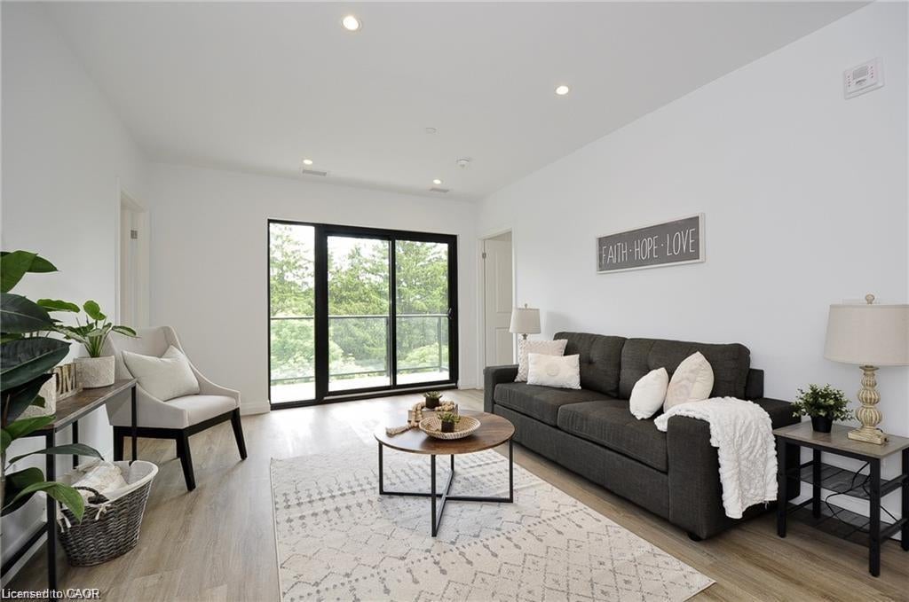 525 New Dundee Road 409
