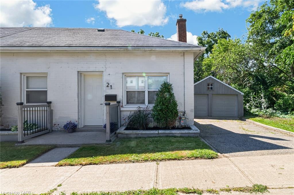 21 Cedar Street