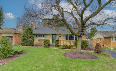 210 Lourdes Street Waterloo ON N2L 1N7