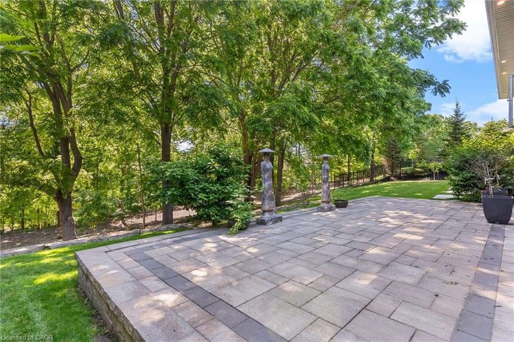 44 Pioneer Ridge Drive