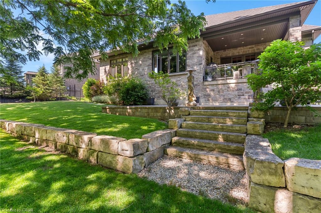 44 Pioneer Ridge Drive