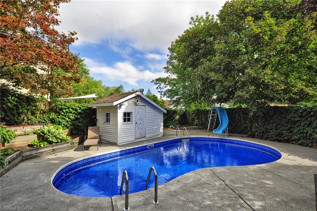 6 Cricket Hollow