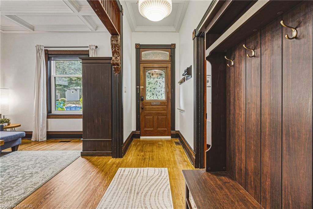 103 Courtney Street