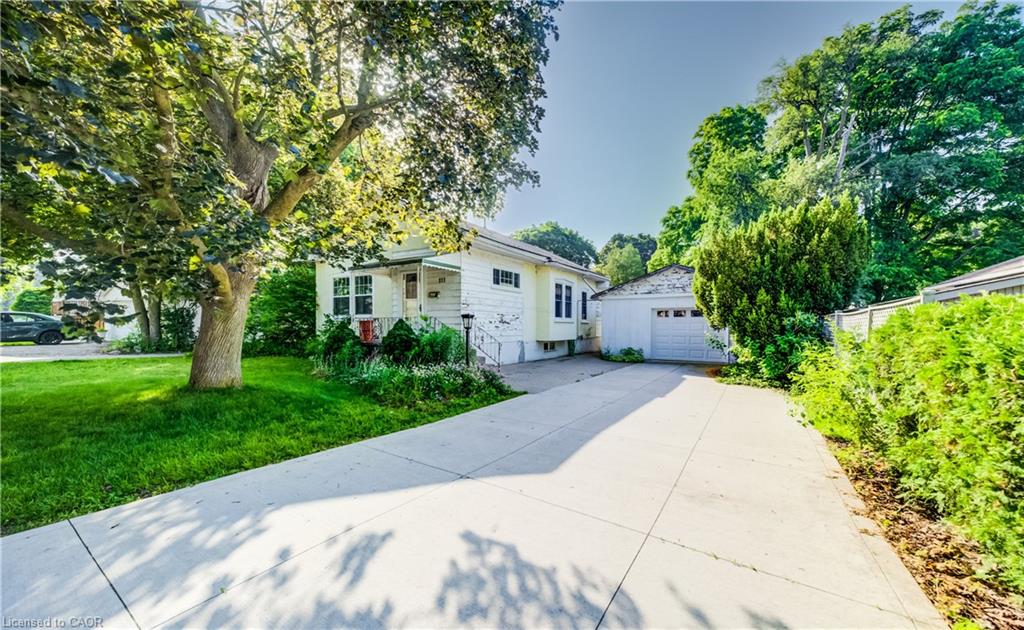 111 Pinewood Avenue