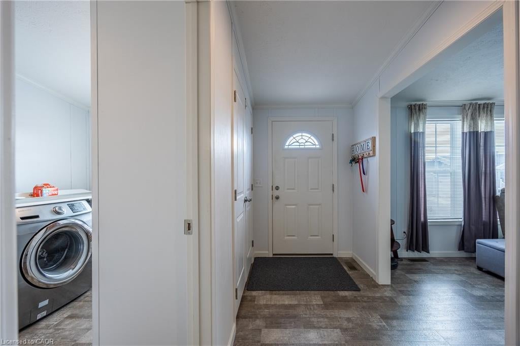 11 Hickory Hollow