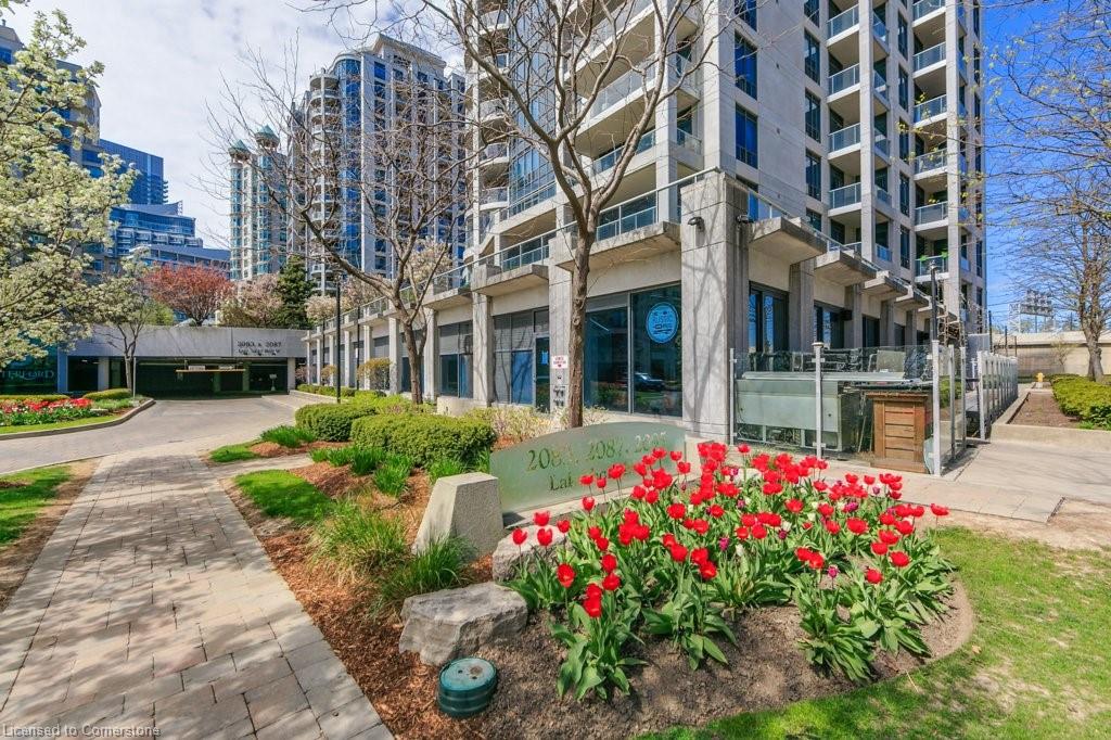 2083 Lake Shore Boulevard W PH14