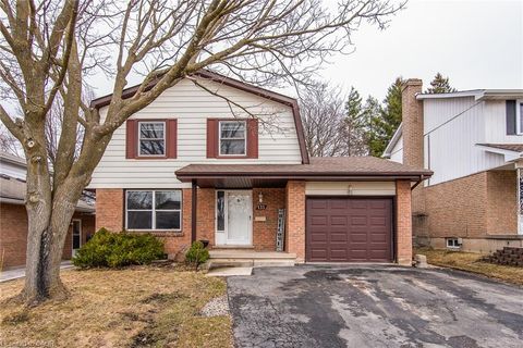 135 Vintage Crescent Kitchener ON N2P 1L1