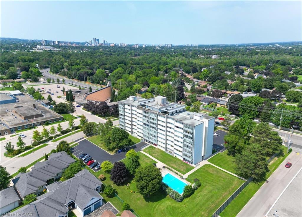 24 Midland Drive 403