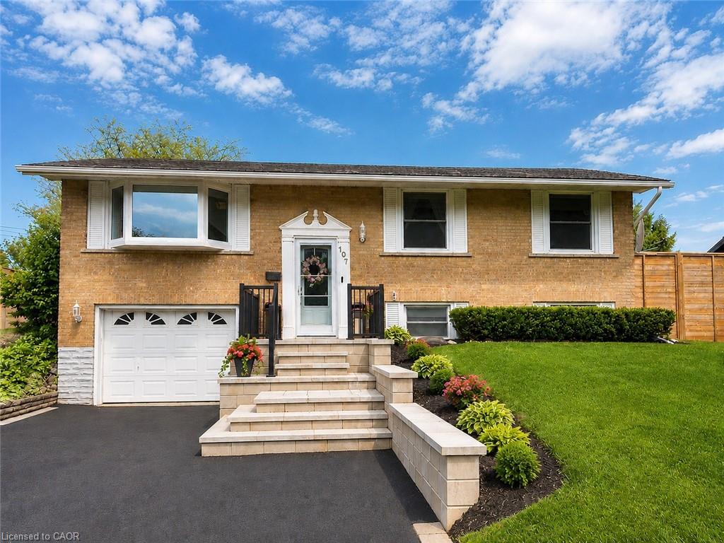 107 Rosslinn Road