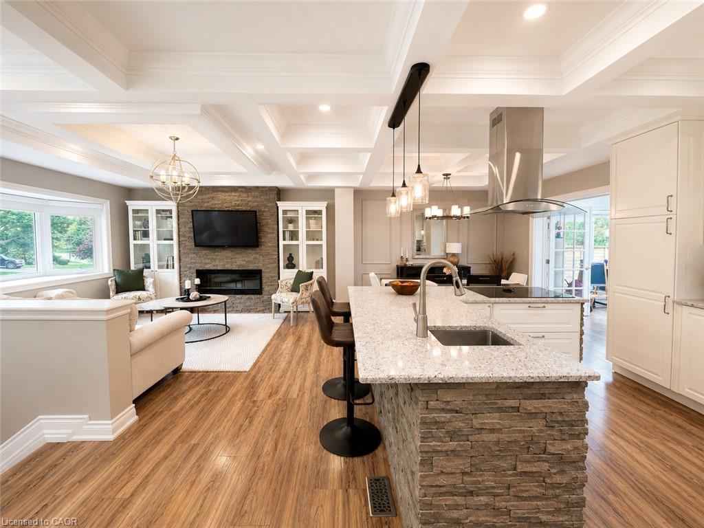 107 Rosslinn Road