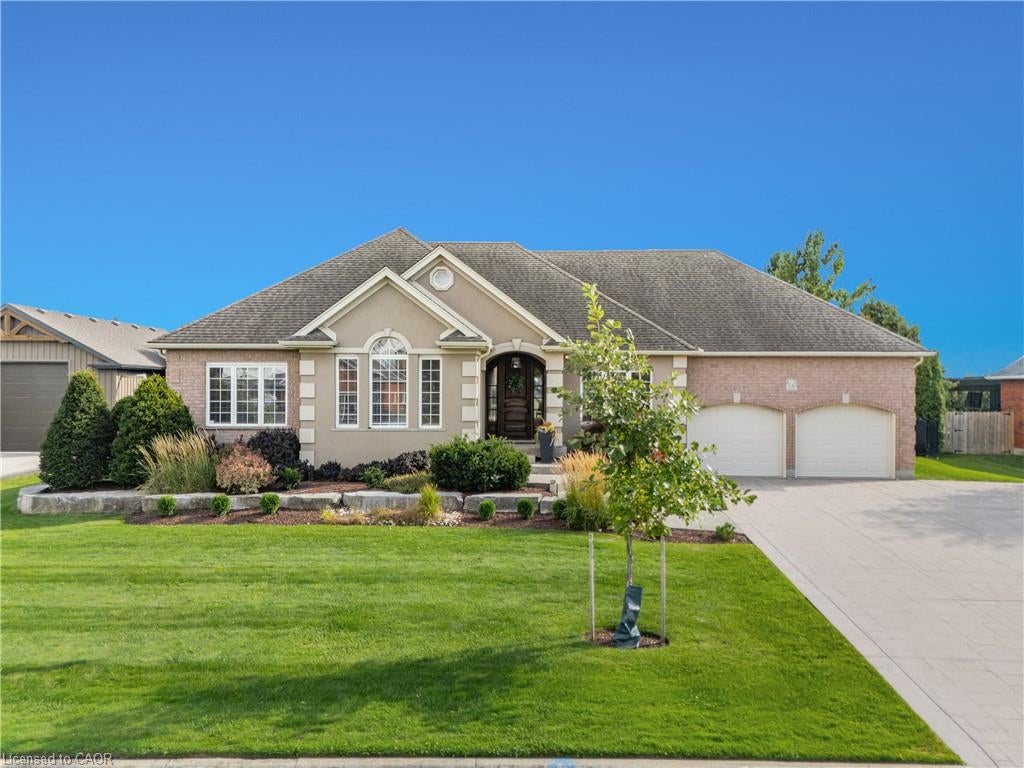 26 Weberlyn Crescent