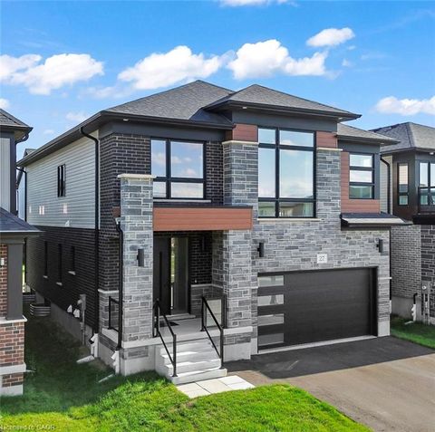 27 Jacob Detweiller Drive Kitchener ON N2P 0K7