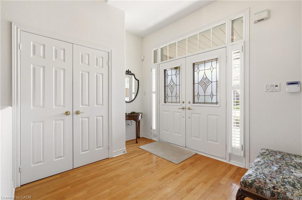 4172 Stonebridge Crescent